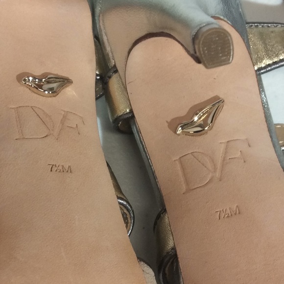 Diane Von Furstenberg Metallic Gold Silver Strappy Heels Size 7.5M Vintage - Picture 7 of 8